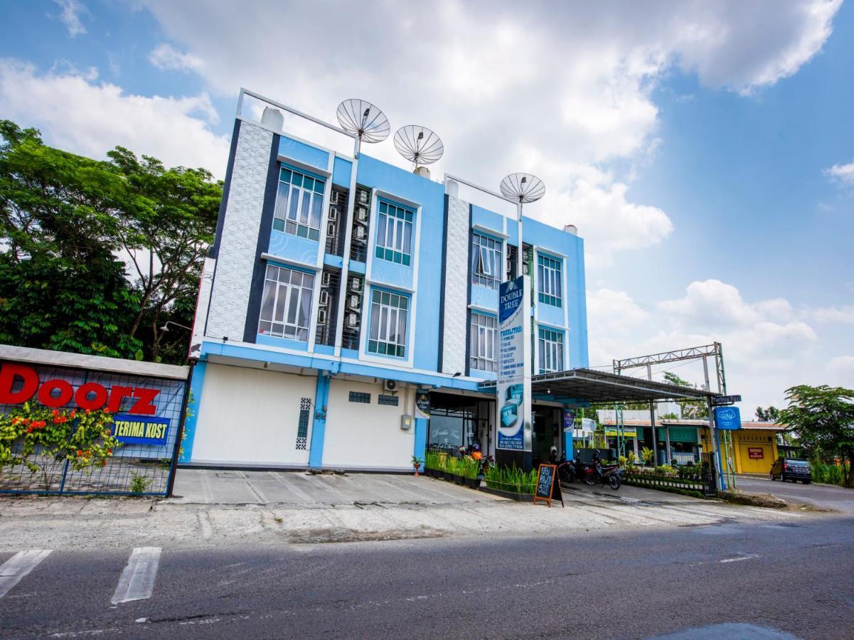 Oyo 3746 Double Tree Guesthouse Purwokerto Exterior foto
