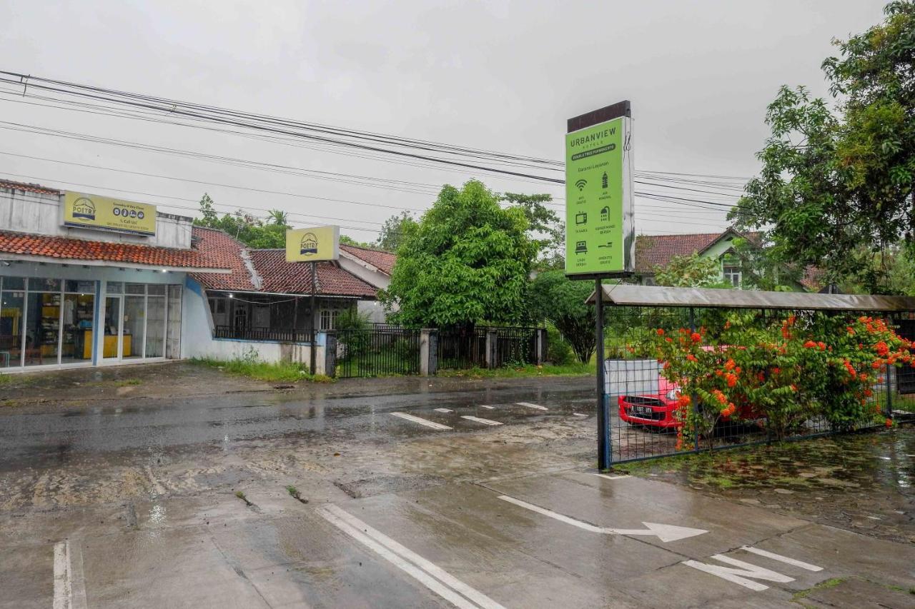 Oyo 3746 Double Tree Guesthouse Purwokerto Exterior foto